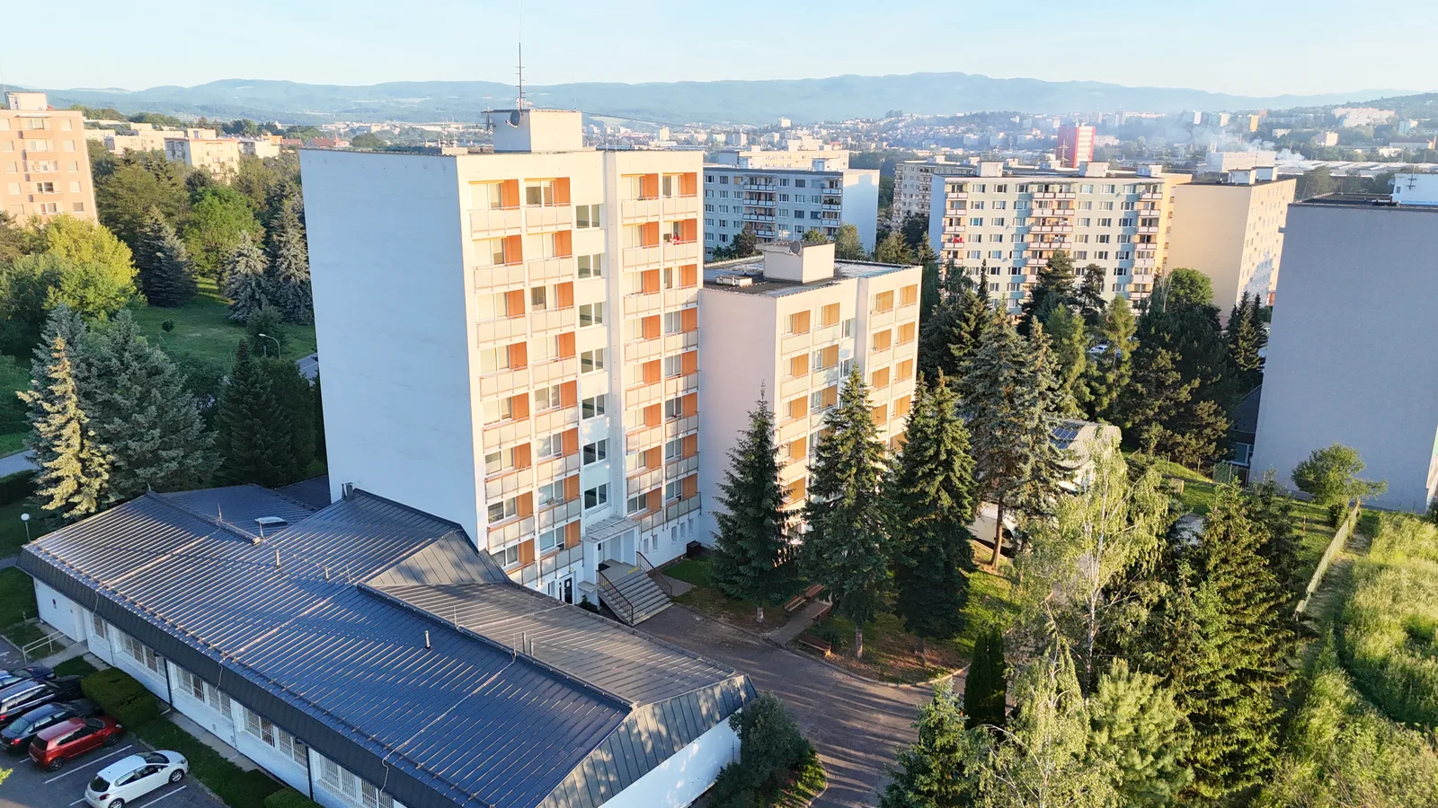 DOMOV Lienka Záhonok